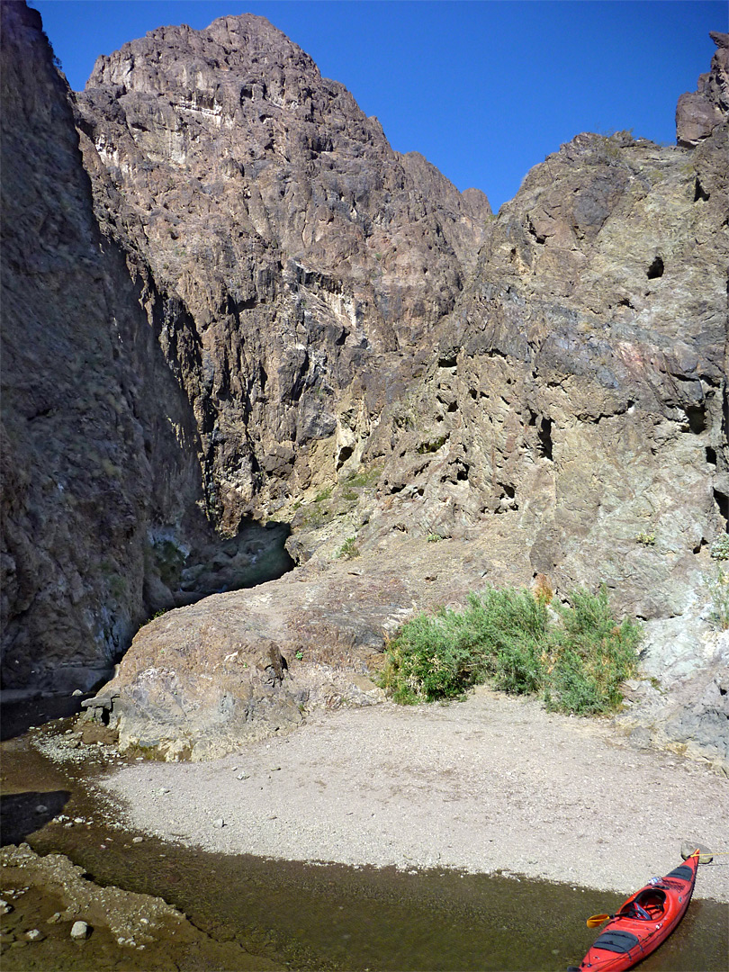 Canoe at the confluence