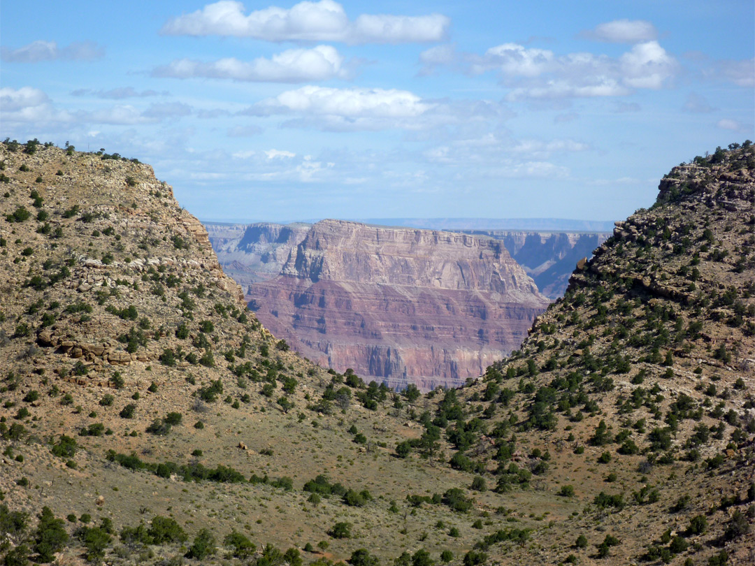 Canyon rim