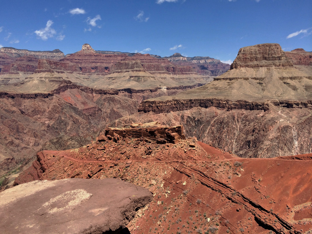 Trail below the Tipoff