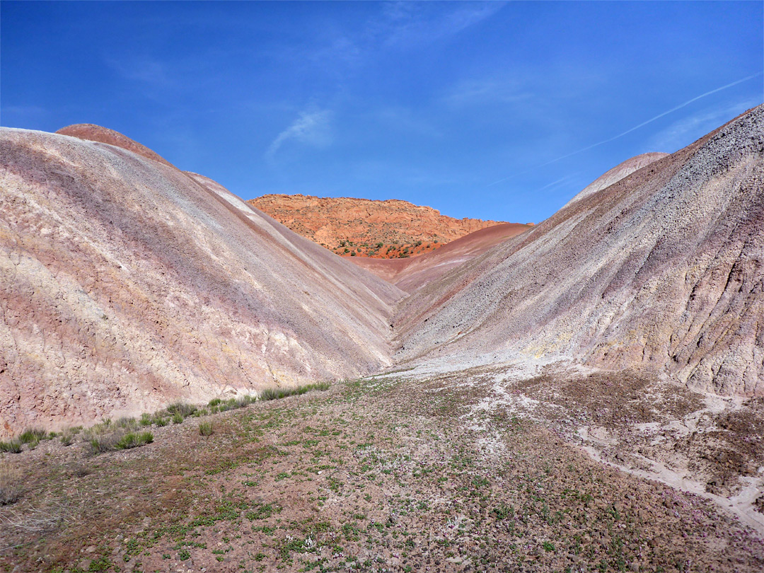 V-shaped gully