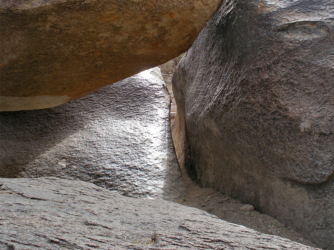 Entrance to Fat Man's Pass