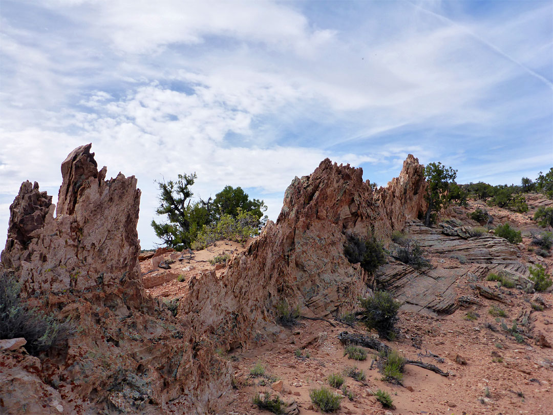 Jagged ridge