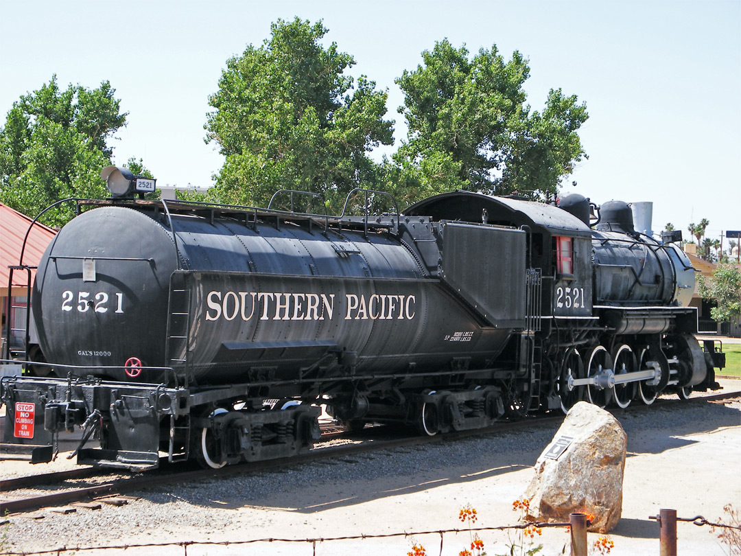 Southern Pacific engine 2521