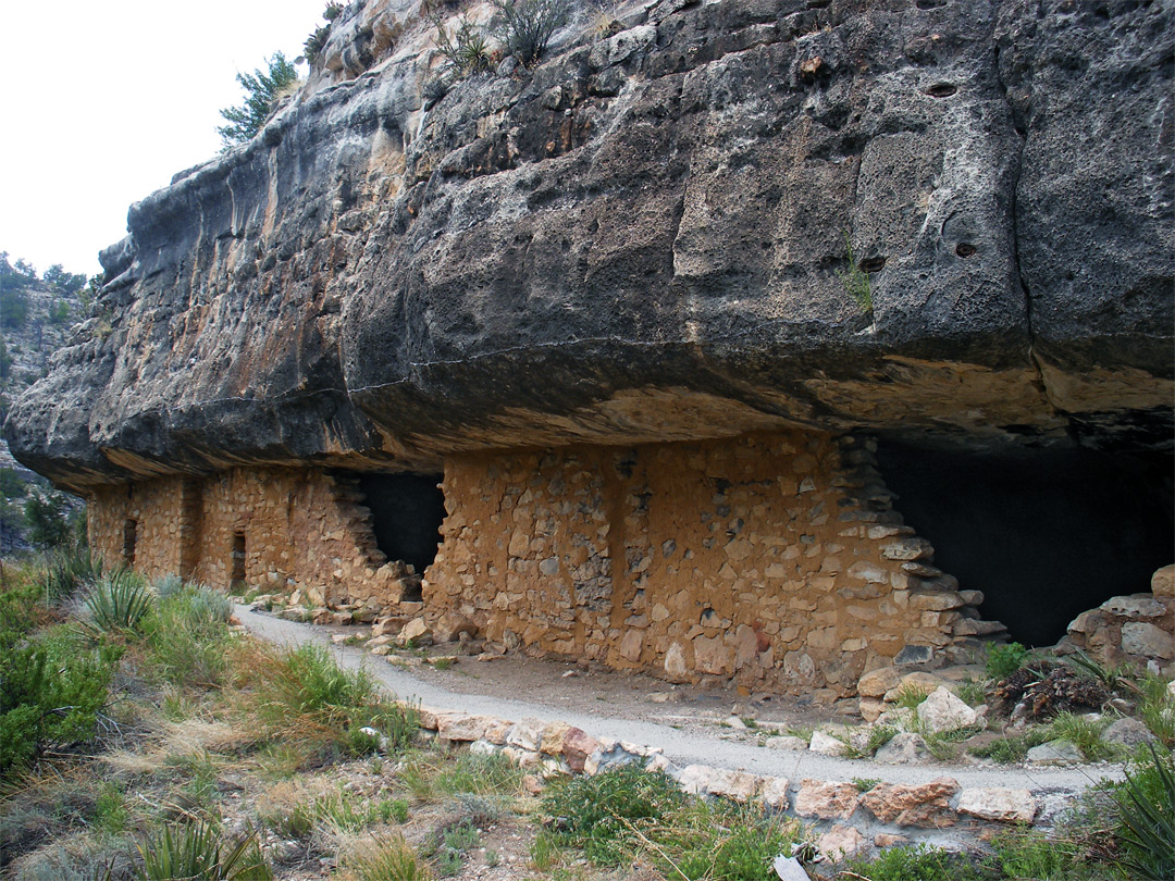 Ruin on the Island Trail