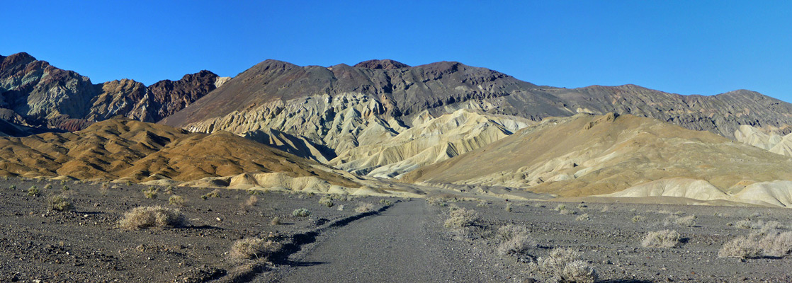 Disused road to the Corkscrew mine site