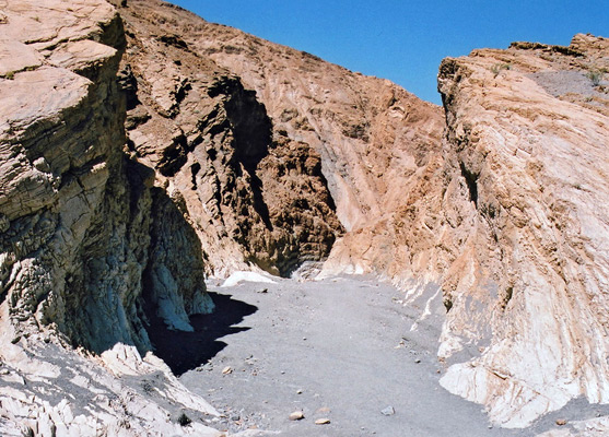 Dry wash in Mosaic Canyon