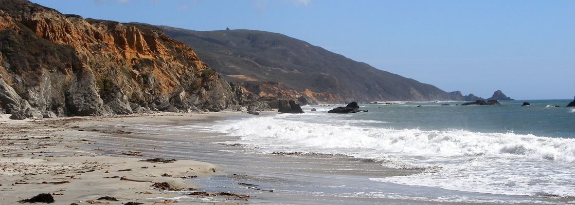 Sandy beach south of the Big Sur River - view towards Pfeiffer Ridge