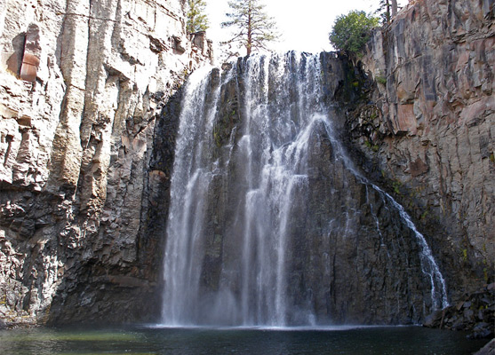 Rainbow Falls, in late summer