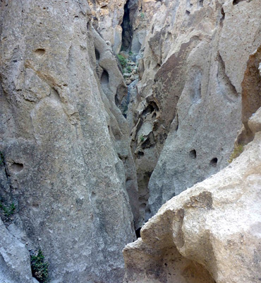 Above the narrows of Banshee Canyon