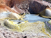 Sulfur-lined pool