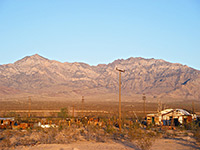 Evening sun on the Kelso Mountains