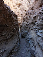 Conglomerate walls
