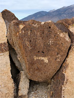 U-shaped boulder