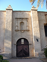 Side door at San Gabriel Arcángel