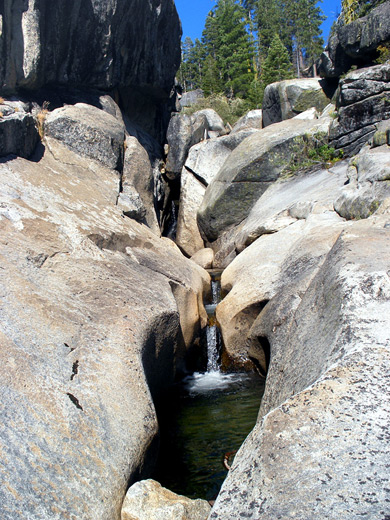 Narrow channel, Chilnualna Creek