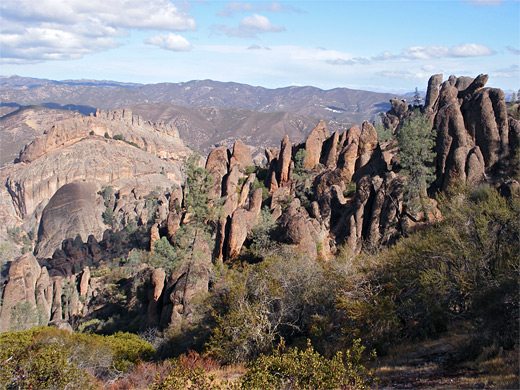 Eroded pinnacles, High Peaks Trail