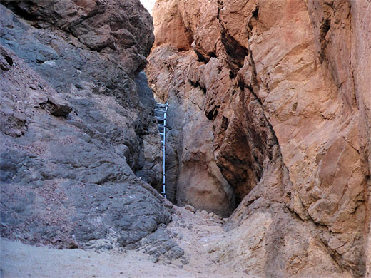 Ladder and dryfall