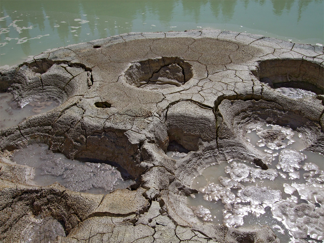 Pools and mud pots