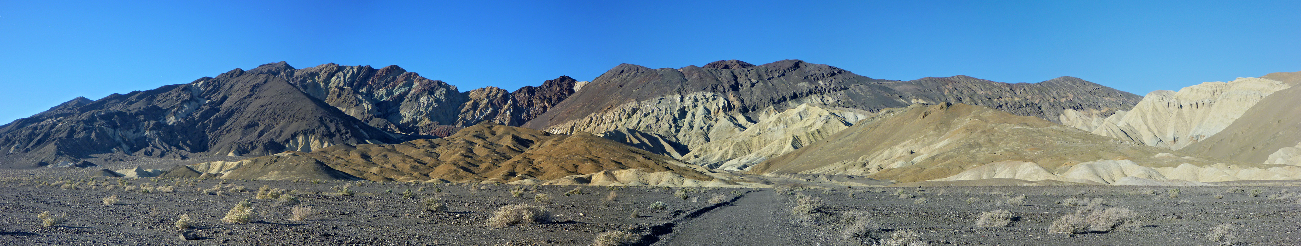 Disused road to the mine site