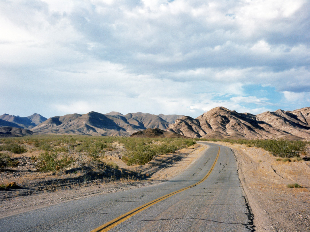 NV 374 above Hells Gate