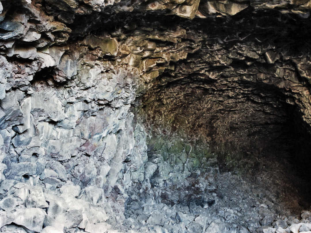 Entrance to Skull Cave