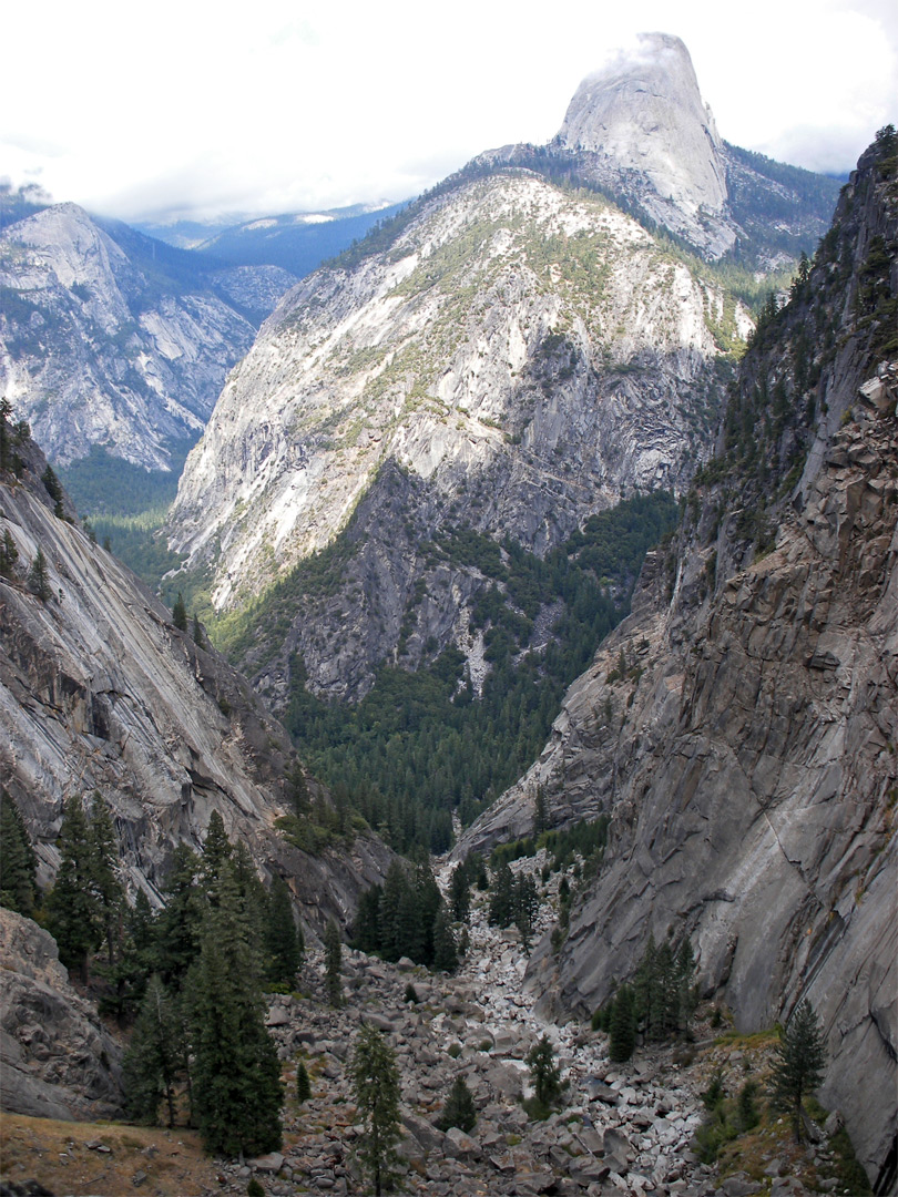 Lower Illilouette Creek