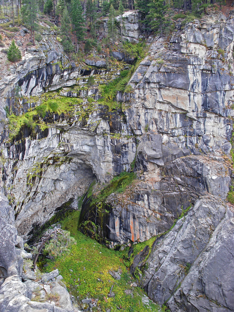 Illilouette Gorge