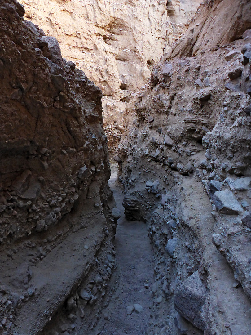 Conglomerate walls