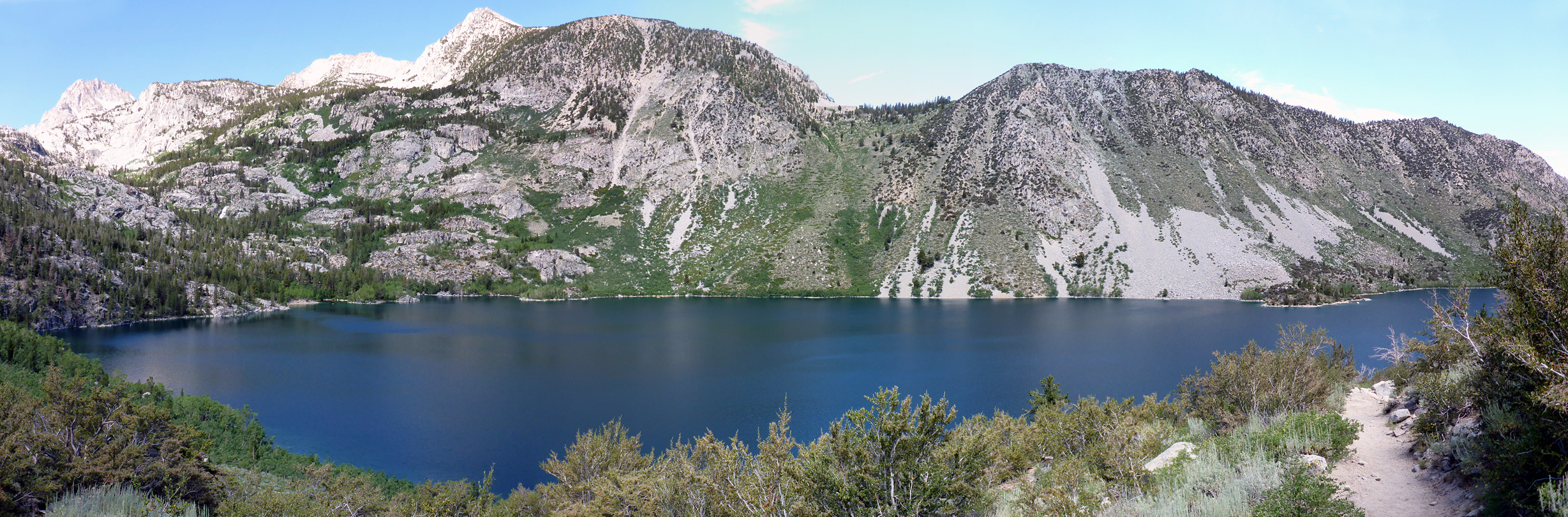 Ridge north of Lake Sabrina