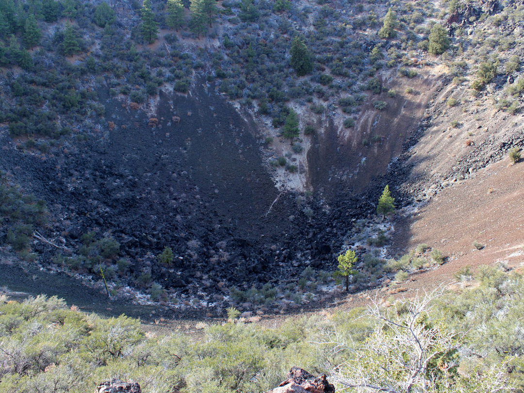 Mammoth Crater