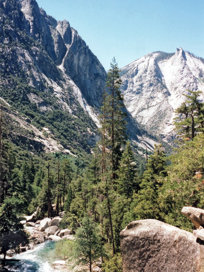 Kings Canyon, below Mist Falls