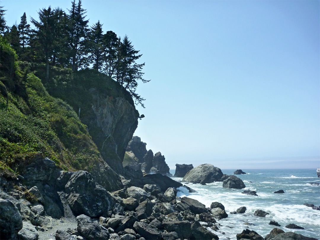 Cliffs near Mussel Rocks