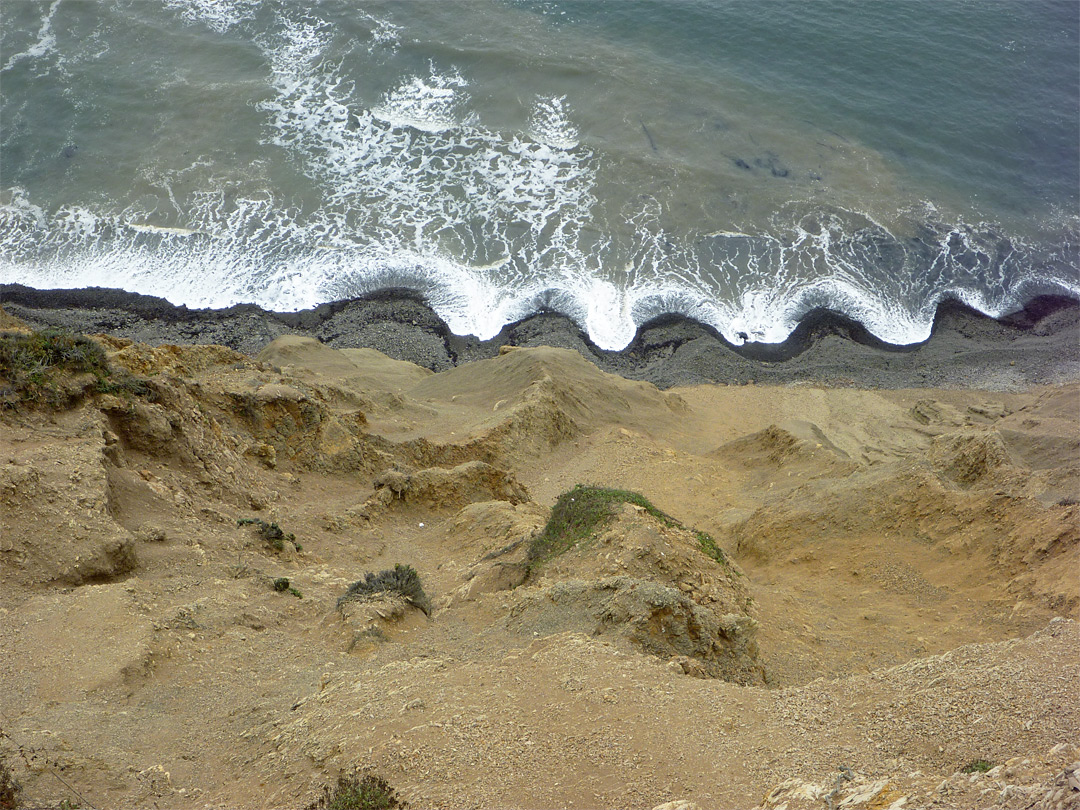 Narrow beach