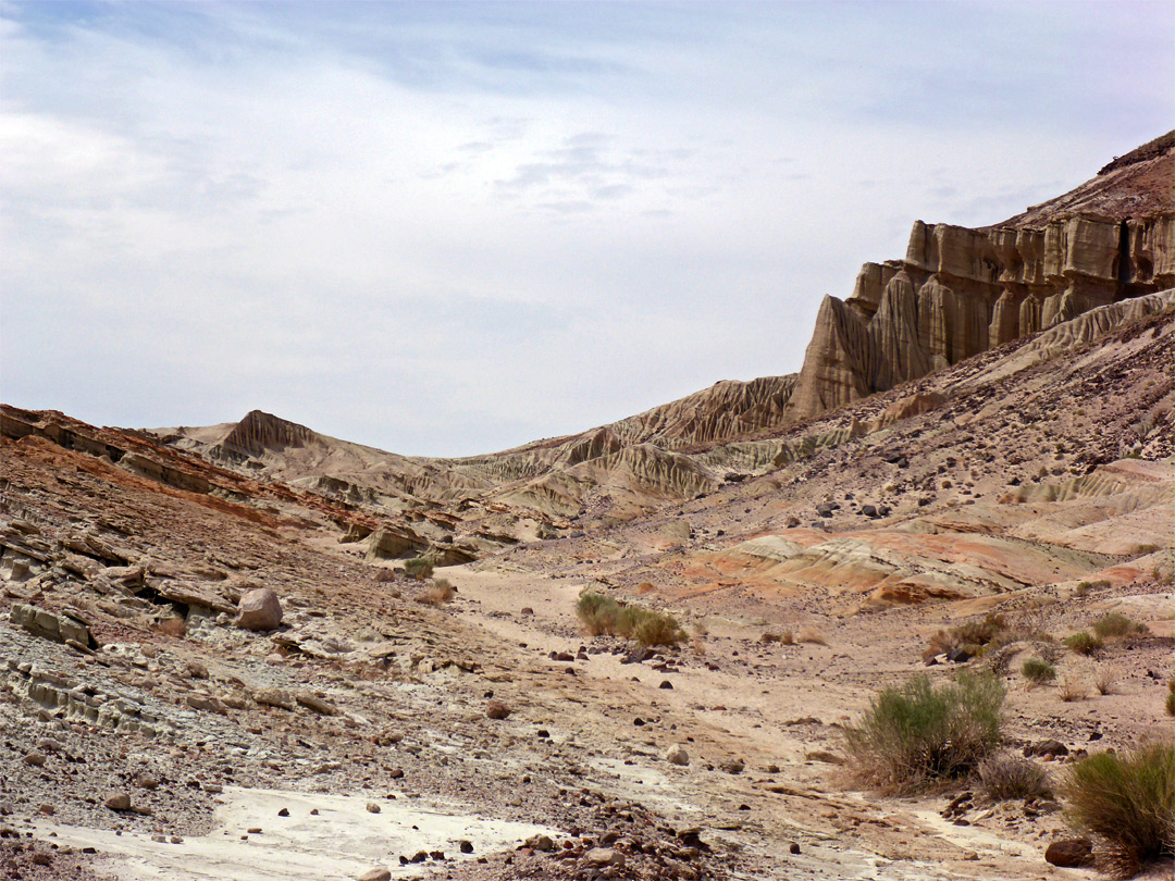 Inclined strata