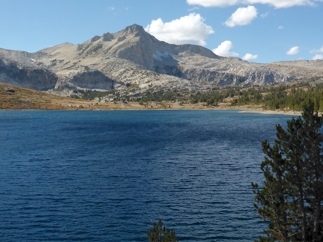 Saddlebag Lake
