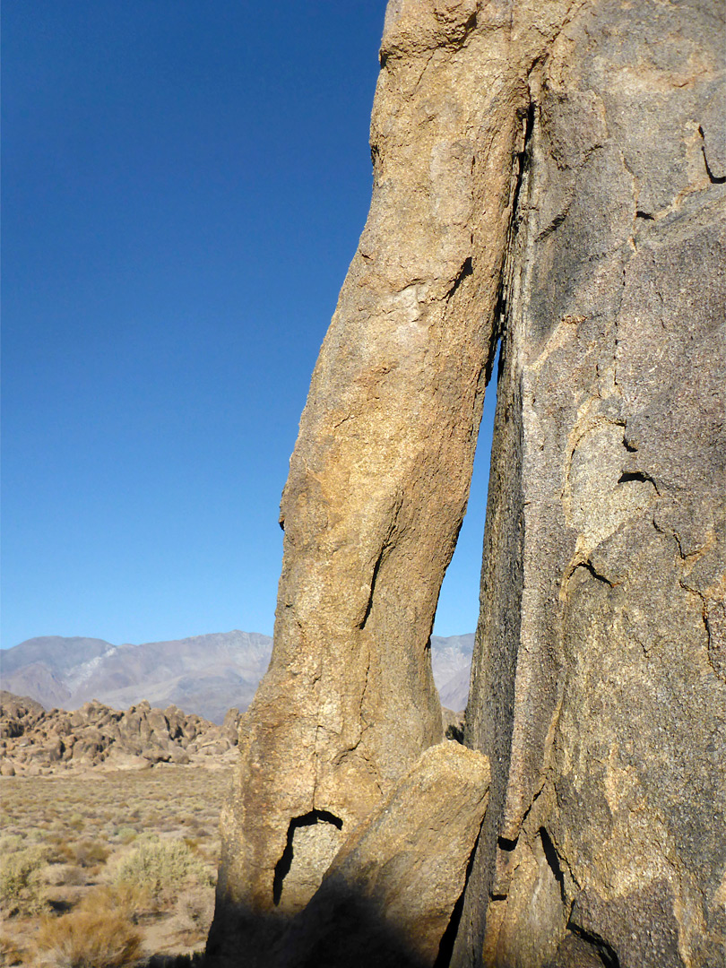 Narrow arch