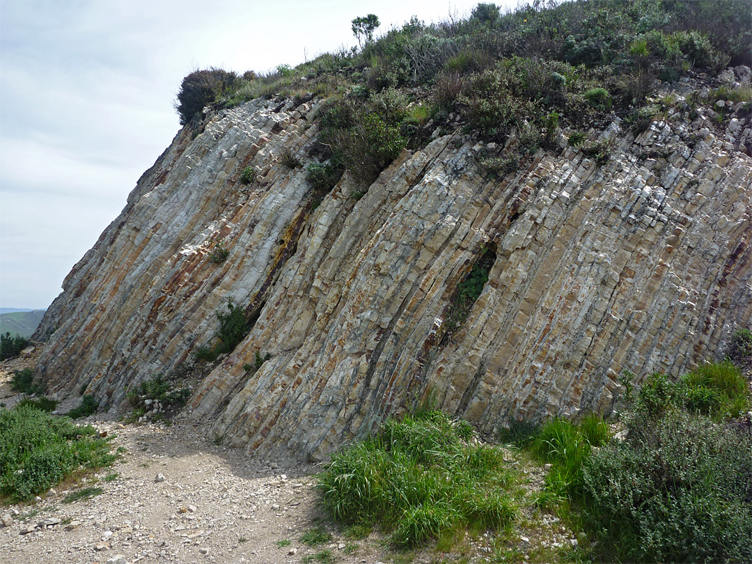 Upturned strata