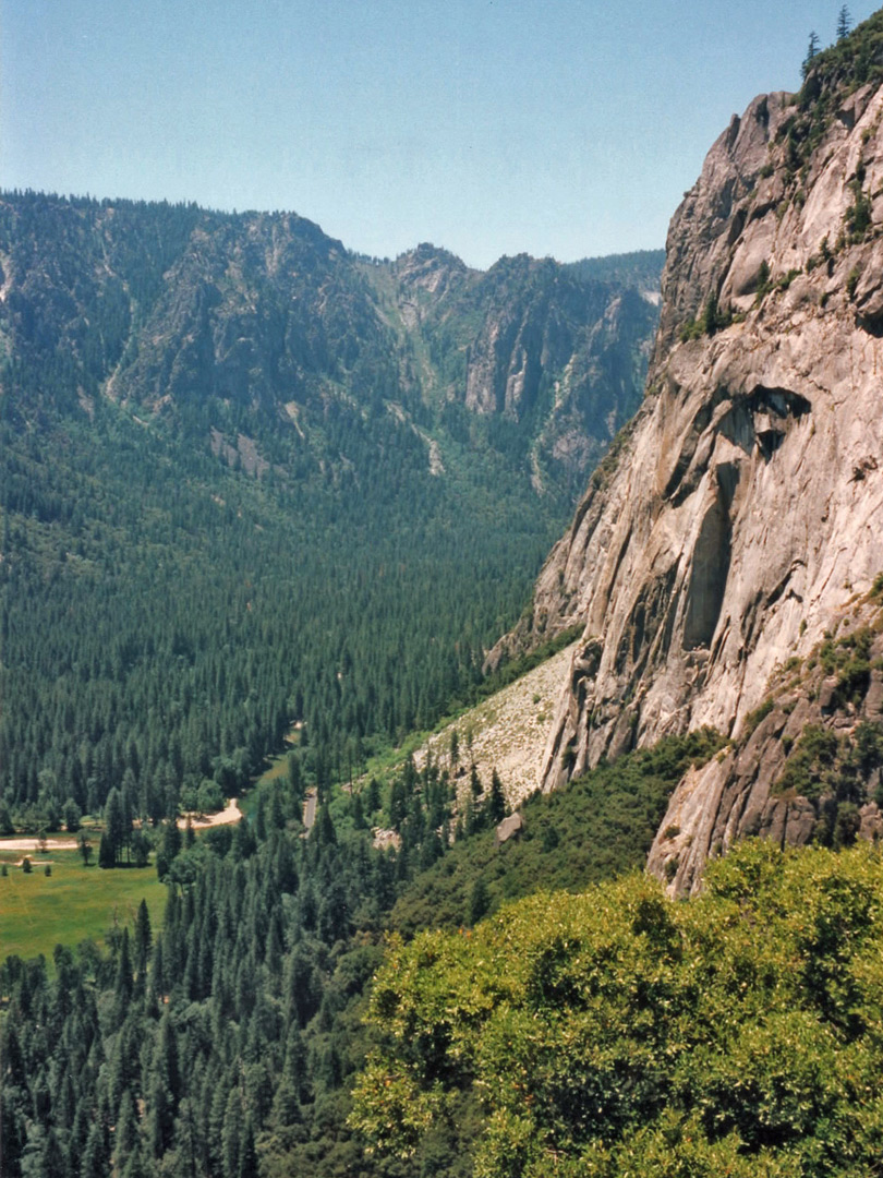 Yosemite Valley, looking west from Yosemite Fall