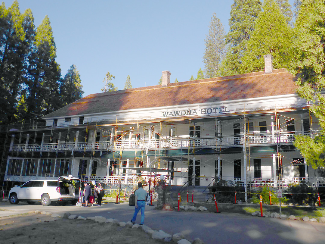 Wawona Hotel