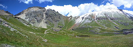 Peaks north of Island Lake