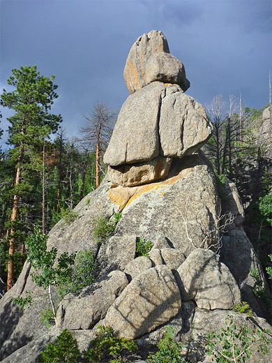 Afternoon sun on the west side of Balanced Rock