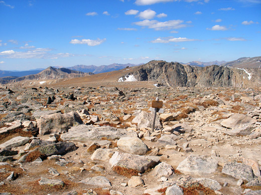 Trail junction near the summit of Flattop Mountain