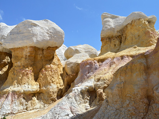 Yellowish rocks at the Paint Mines