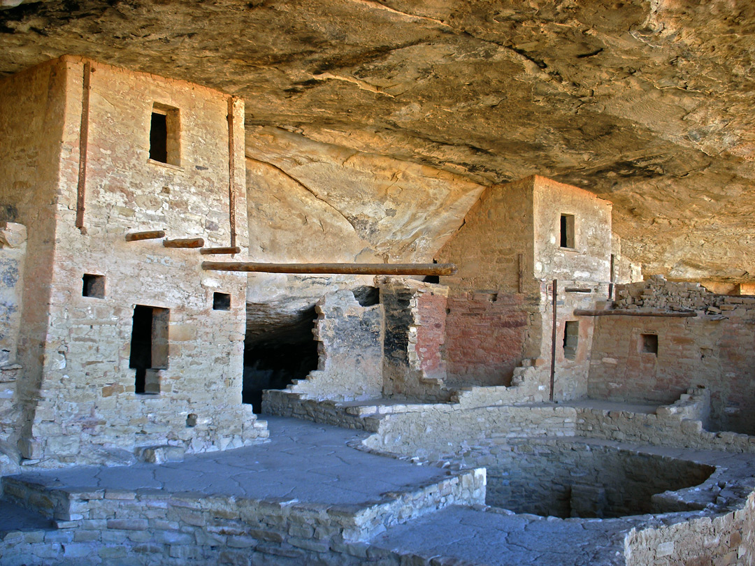 Rooms in Balcony House