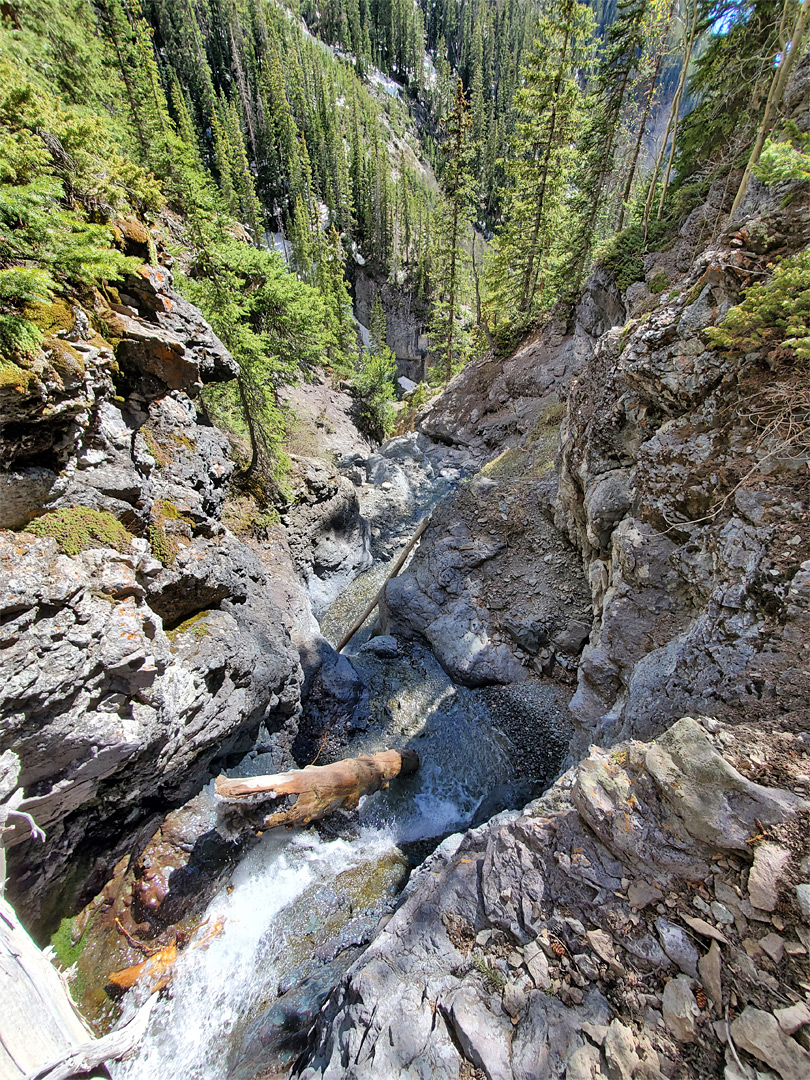 Narrow ravine