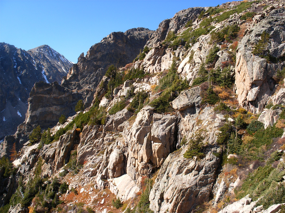 Rocks near Tyndall Gorge