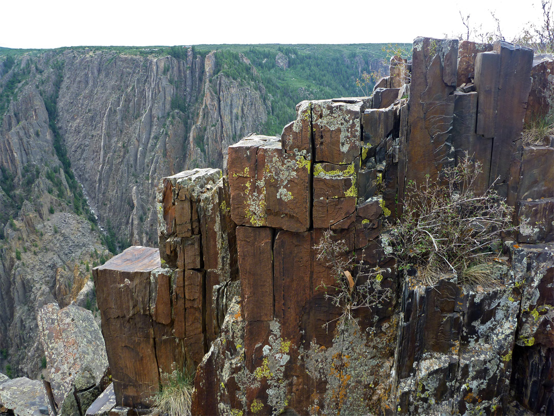 Angular rocks