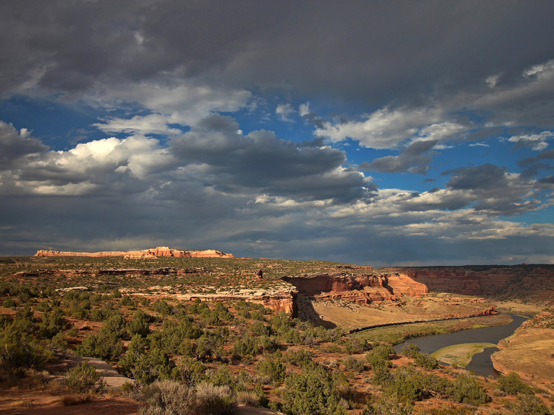 Knowles Canyon Overlook