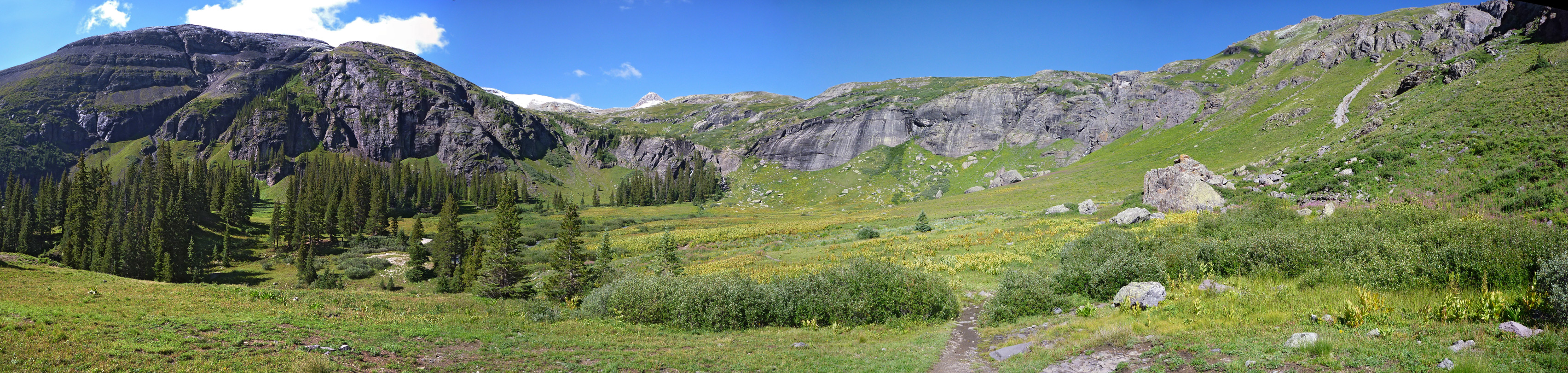 Path through Lower Ice Lake Basin