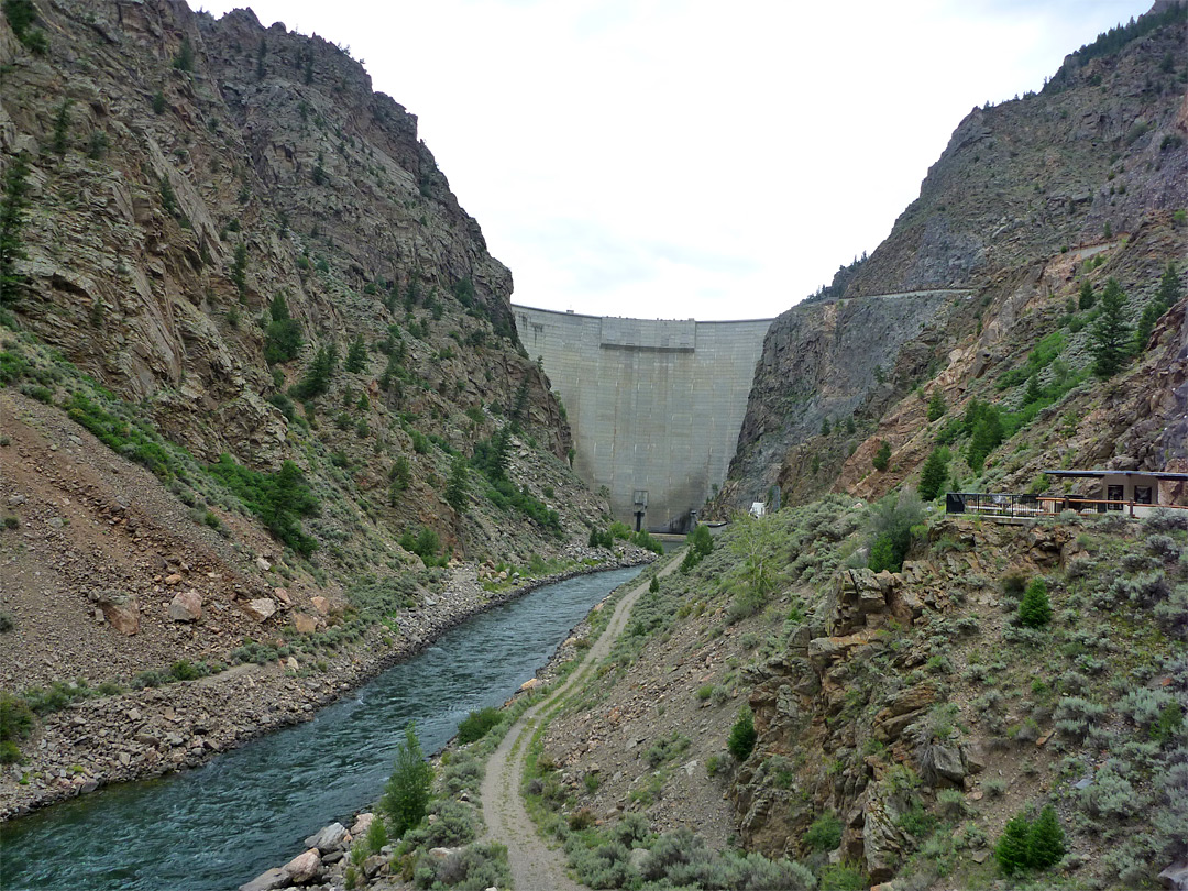 Morrow Point Dam